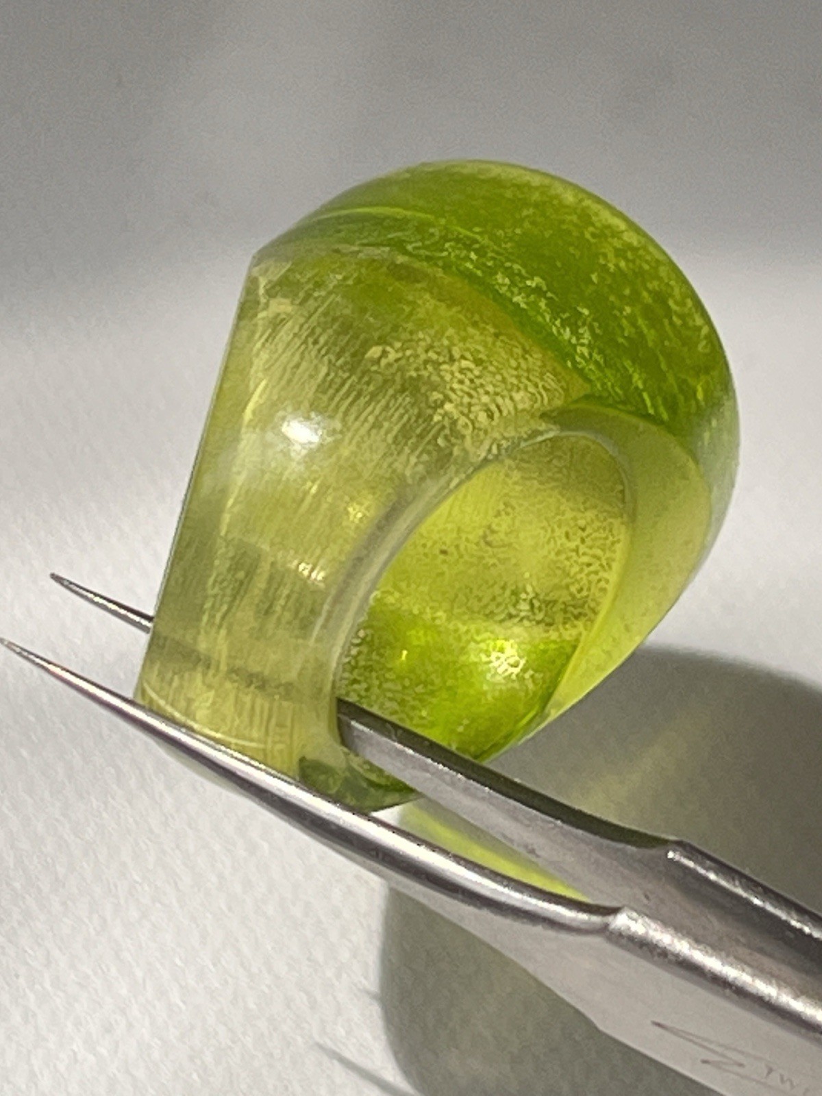 Vintage Size 7 Lucite Ring Chunky Statement Crystal Green HIGH Flat Top Unisex