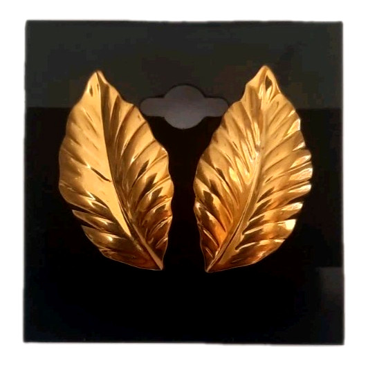 VTG Louis Feraud Paris Leaf Gold Tone Pierced Earrings / Avon Blossoms Of Spring