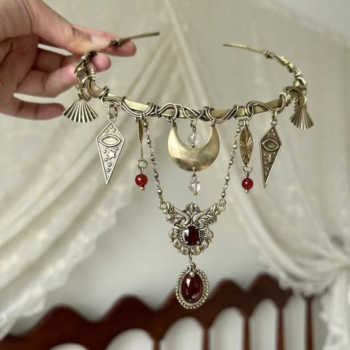 Vintage bronze crescent moon choker