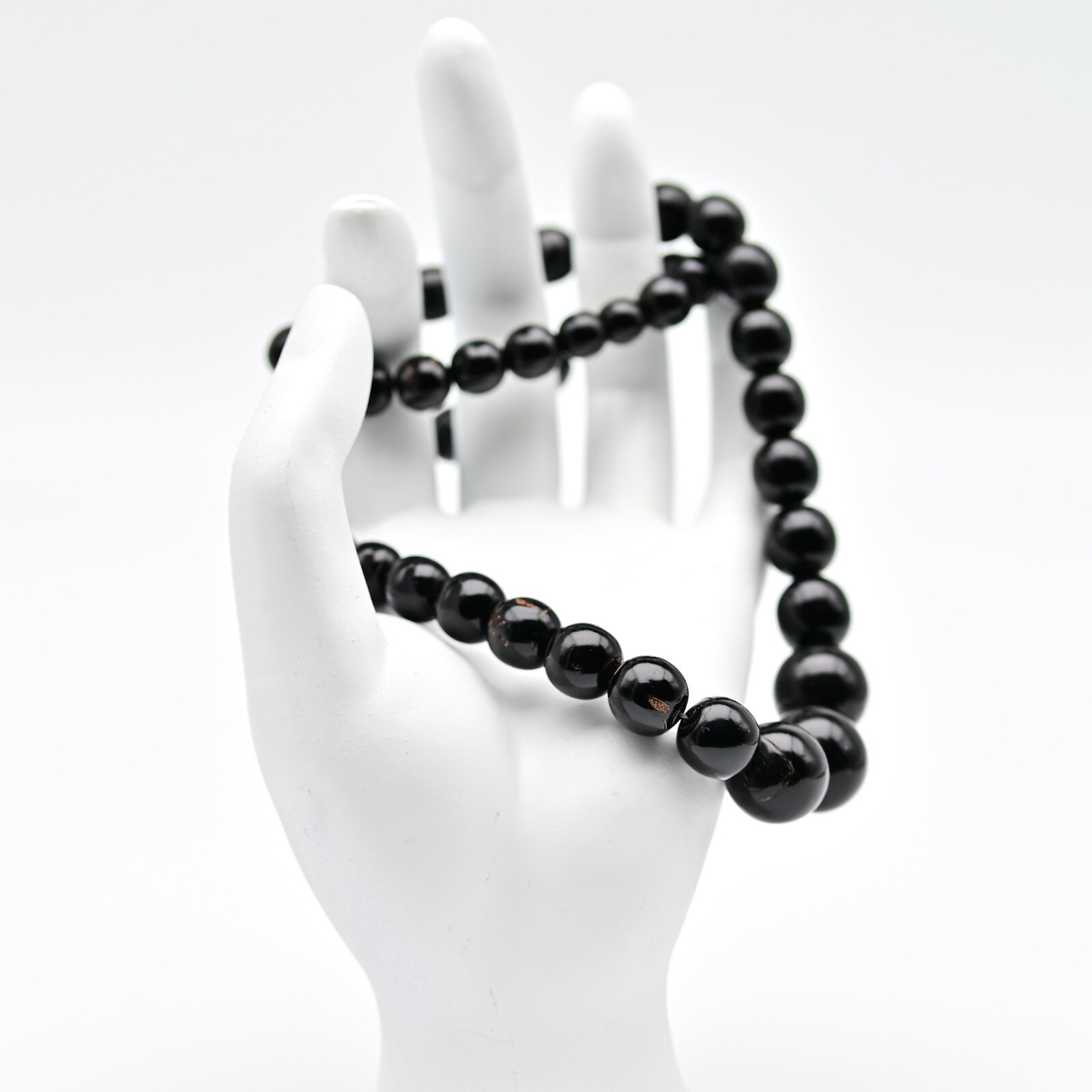 Original Vintage Black Onyx Amber Nephrite Jade Beaded Gemstone Estate Necklace