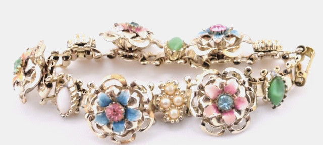 Vintage 3D Enamel Flower Rhinestone Panel Bracelet Bookchain