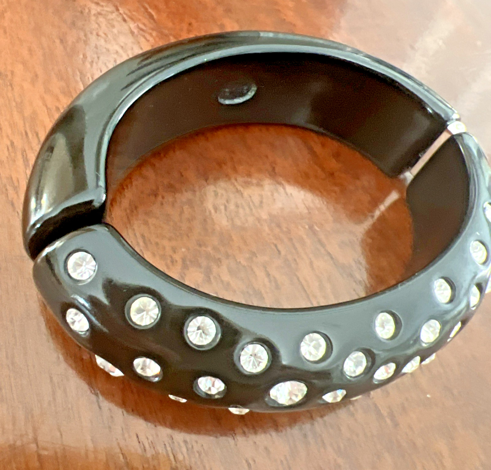 VINTAGE KJL KENNETH JAY LANE BLACK LUCITE CLEAR RHINESTONE HINGED CUFF BRACELET