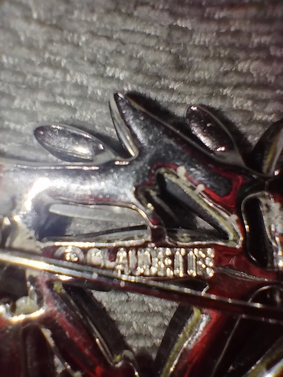Vintage Claudette Signed Silver Tone Dark Grey Thermoset Brooch