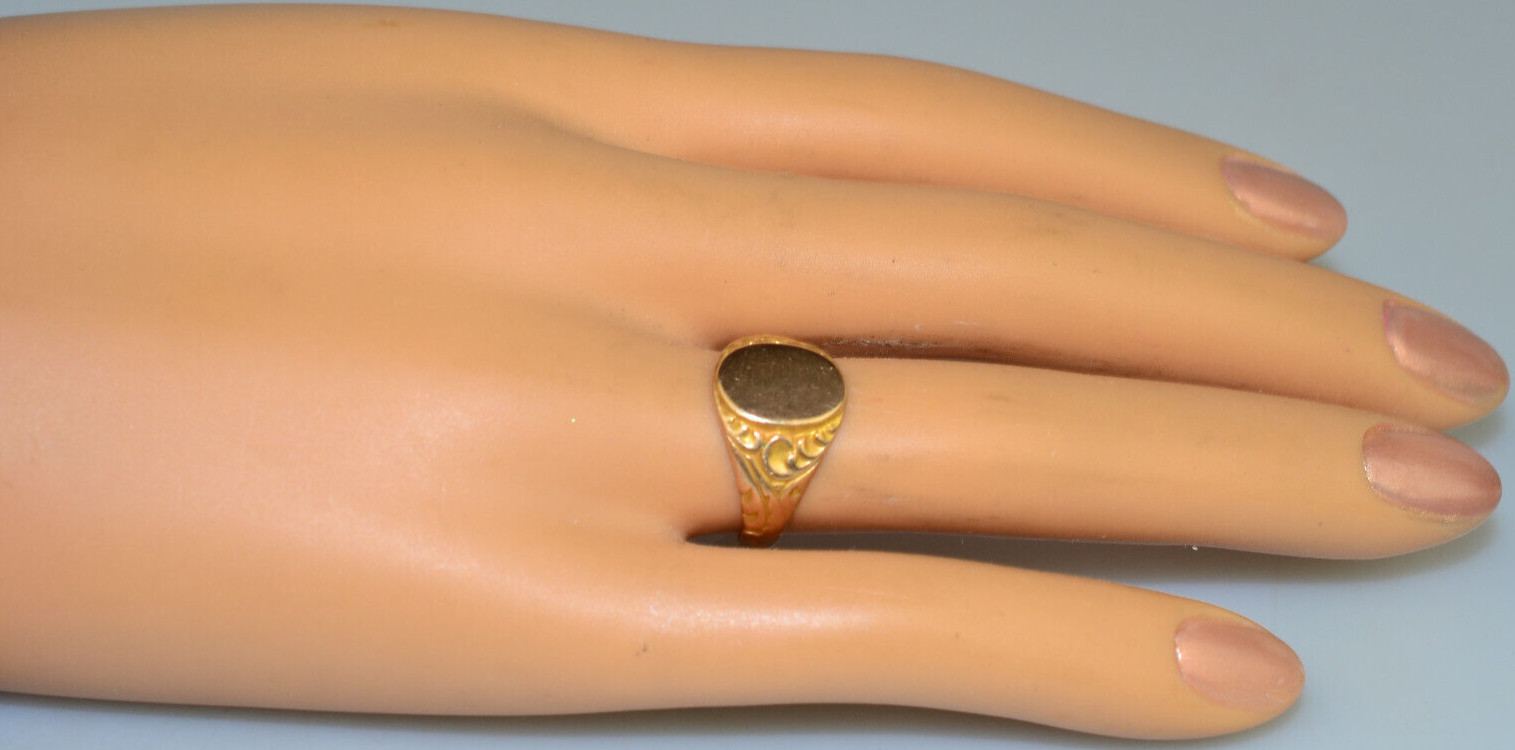 ANTIQUE 10K YELLOW GOLD SIGNET RING WITH FANCY CHASED SIDES SIZE 6 NO MONOGRAM