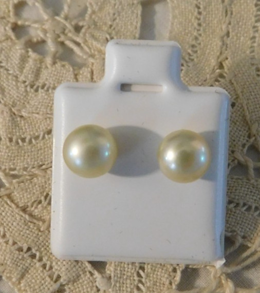 Cultured Pearls 14K Gold Pearl Stud Earrings