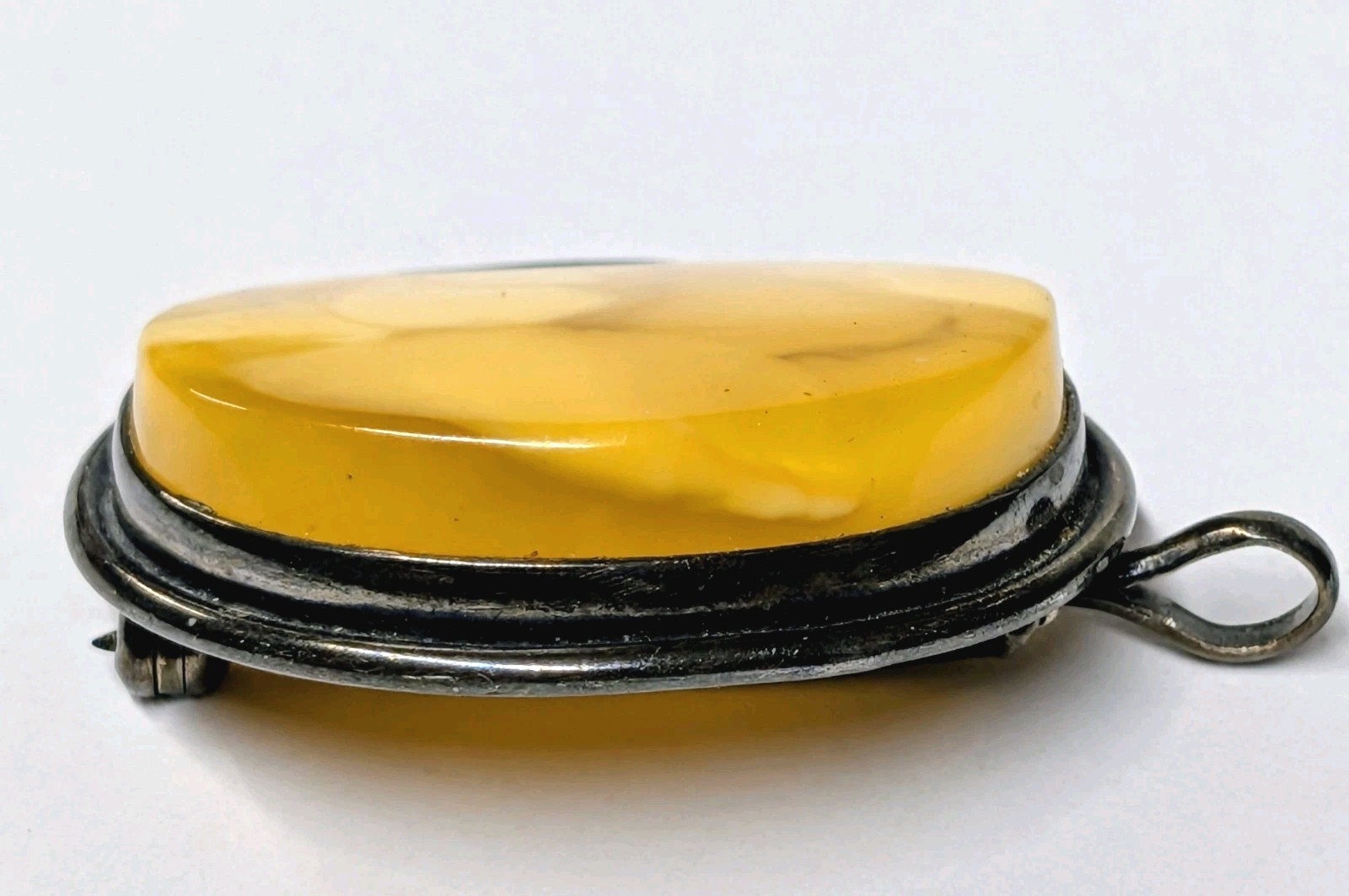 Vintage Butterscotch Baltic Amber Egg Yolk Pendant Brooch