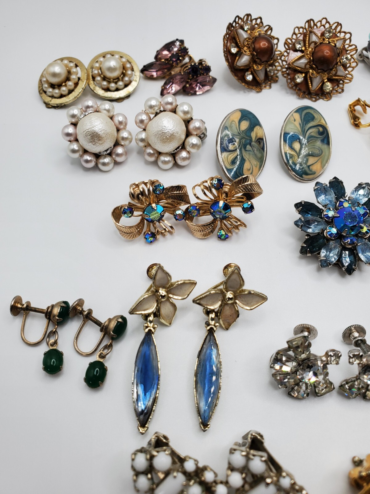 Vintage Earrings Lot 22 Pairs Lisner Sarah Coventry Coro Avon Tulips Clip-on