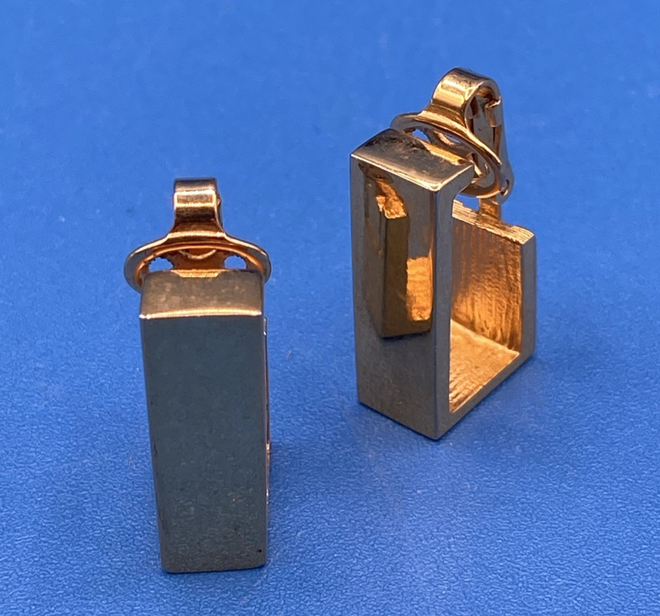 Avon EARRINGS clip-on goldtone Modernist 1977s 1980s classic rectangles
