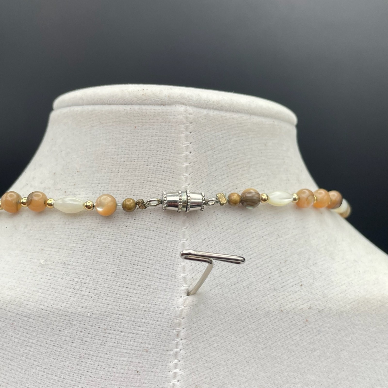Vintage Mother of Pearl Necklace Brown Tan MOP Gold Tone Bead Magnetic Clasp