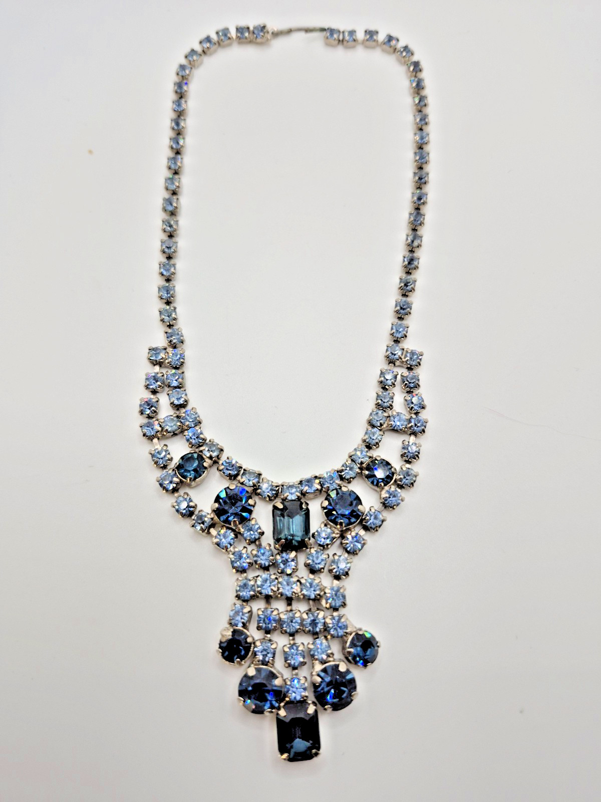 Vintage 1950s Necklace Choker Dark and Light Blue Rhinestones Prong Set 15″