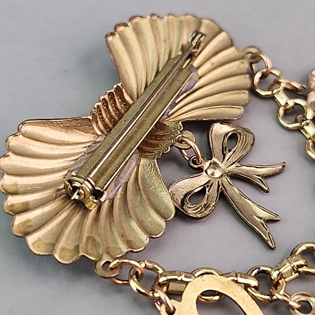Vintage Heart Dangle Brooch Chatelaine Style Gold Tone Bow 2 1/8″