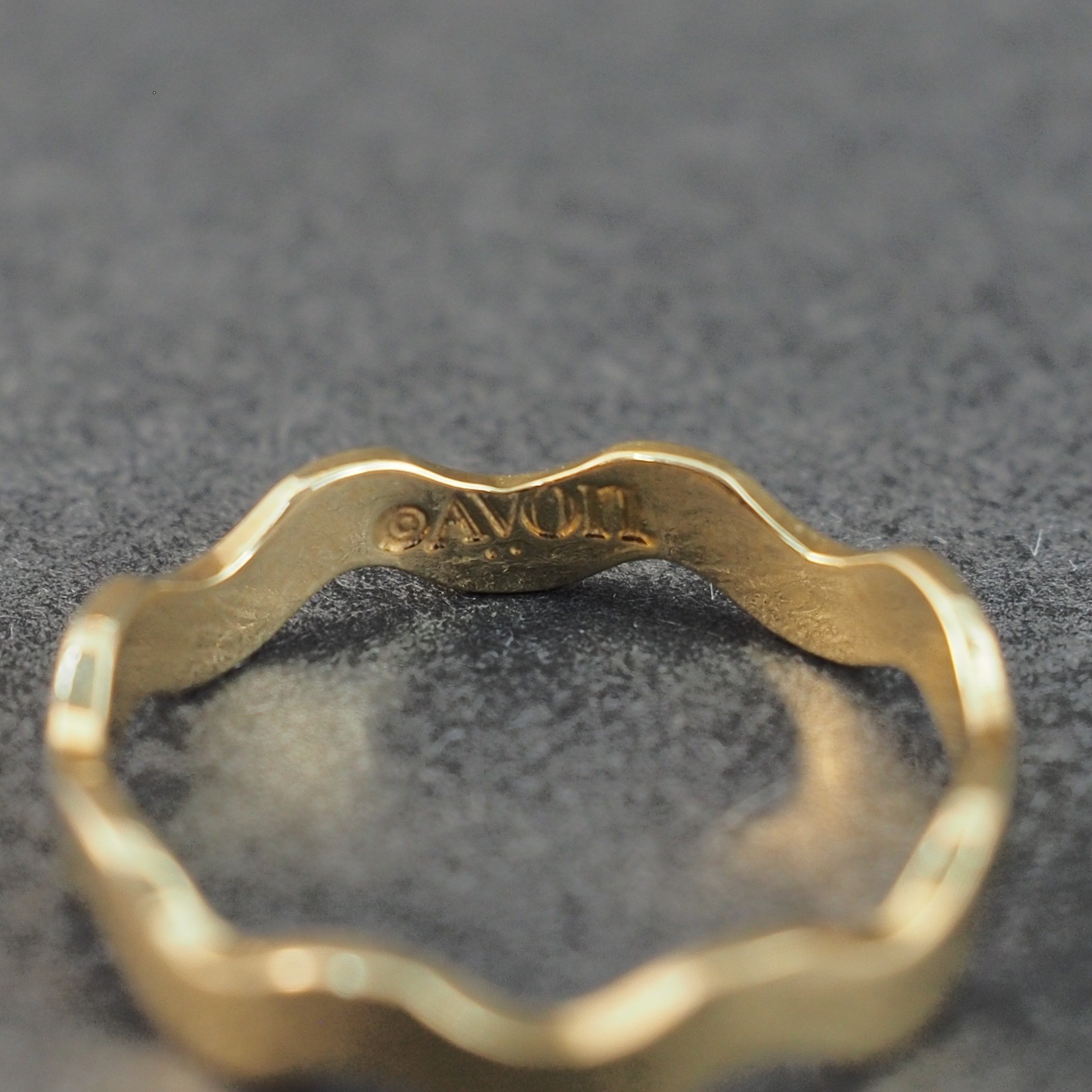 Avon Fashion Waves Ring 7.75 Silver Gold Two Tone Band Stackable Layer Vintage