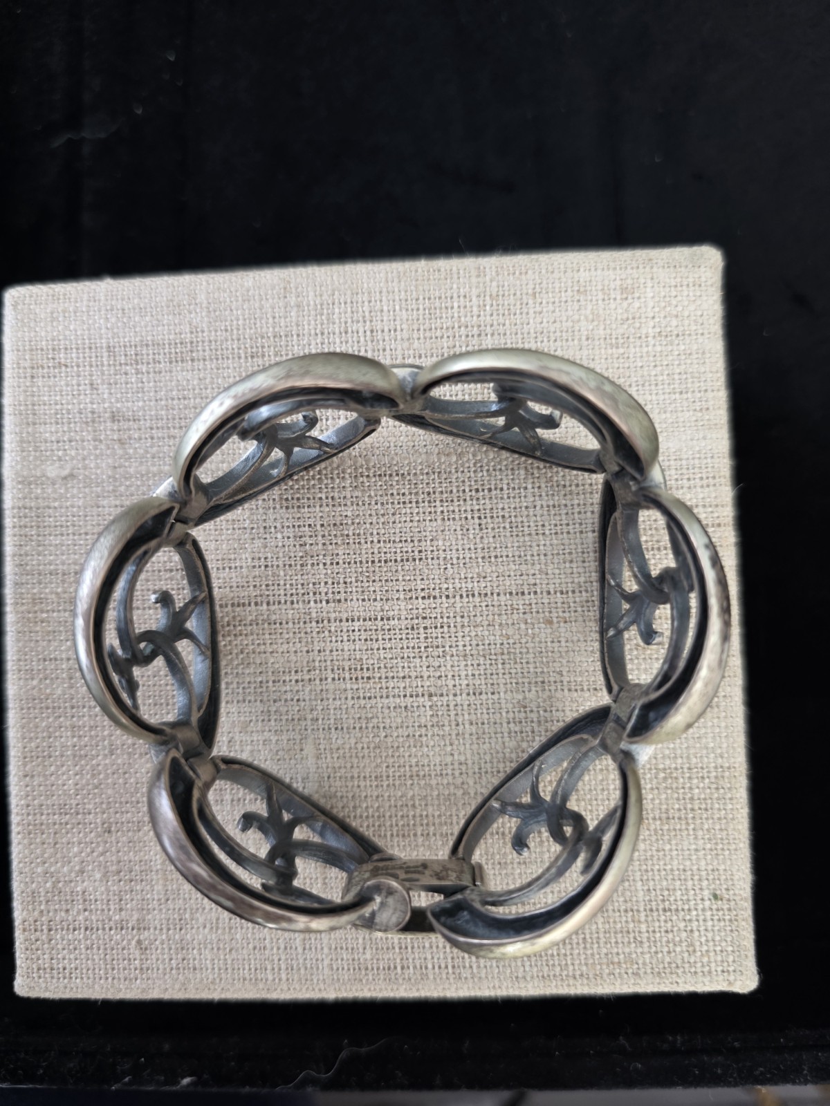 Italian designer Ottaviani wide sterling silver floral theme vintage bracelet