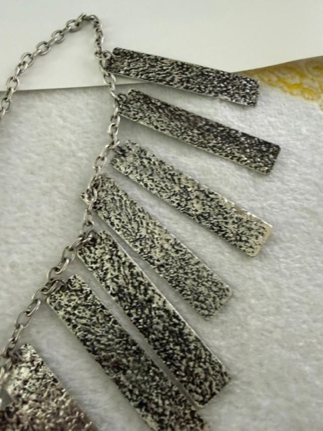 Vintage Silver Tone Fringe Statement Necklace Textured Bar Pendants 35″