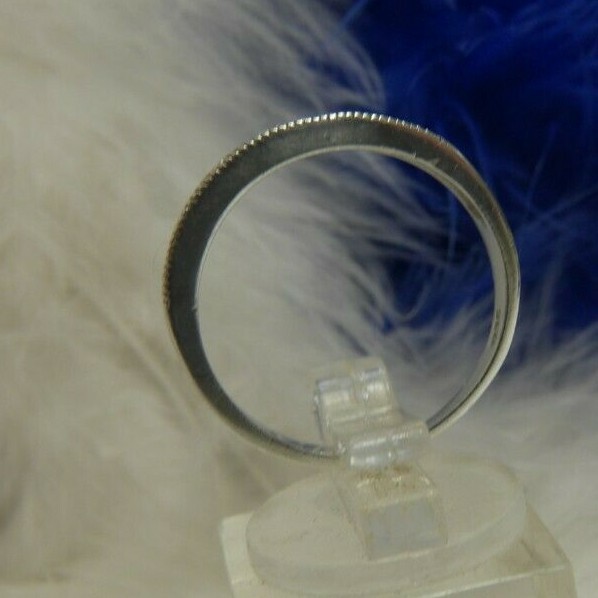 8 White Quartz 925 Sterling Silver Estate wedding engagement band Ring size 9.25
