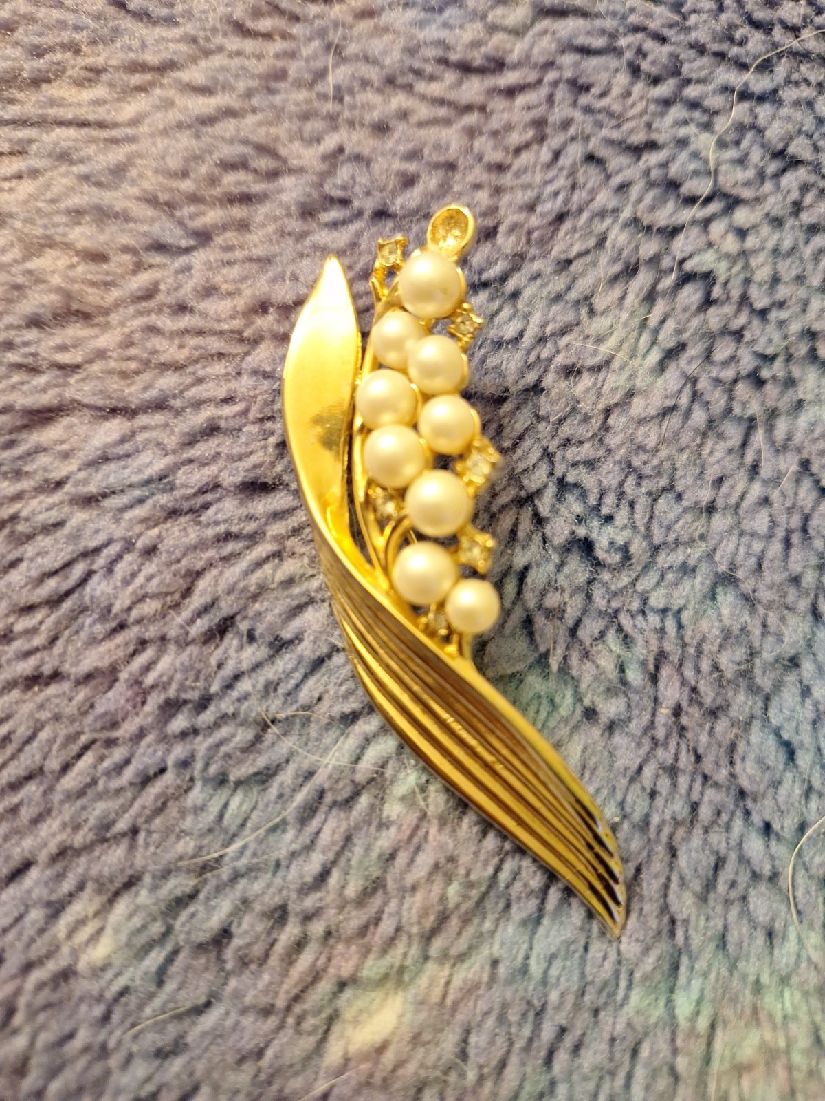 Vintage Crown Trifari Lily of the Valley Gold Tone Brooch Pin Pearls Crystals.