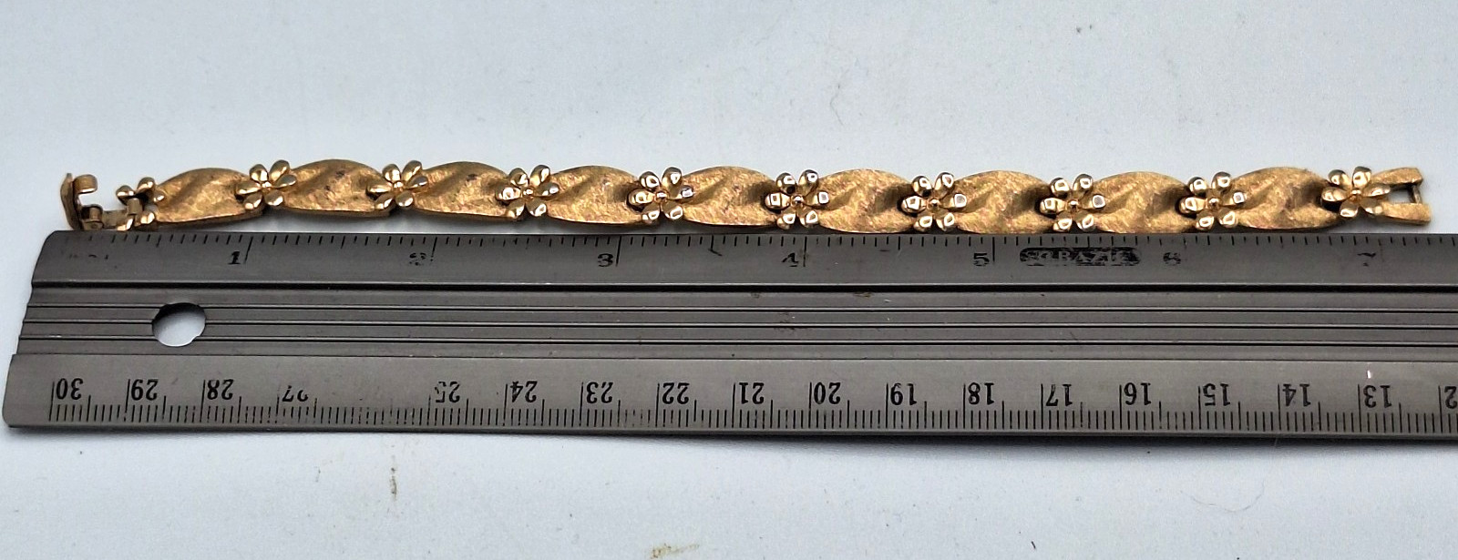 Vintage Crown Trifari Bracelet Birthday Series Gold Tone Ribbon Daisy Flowers