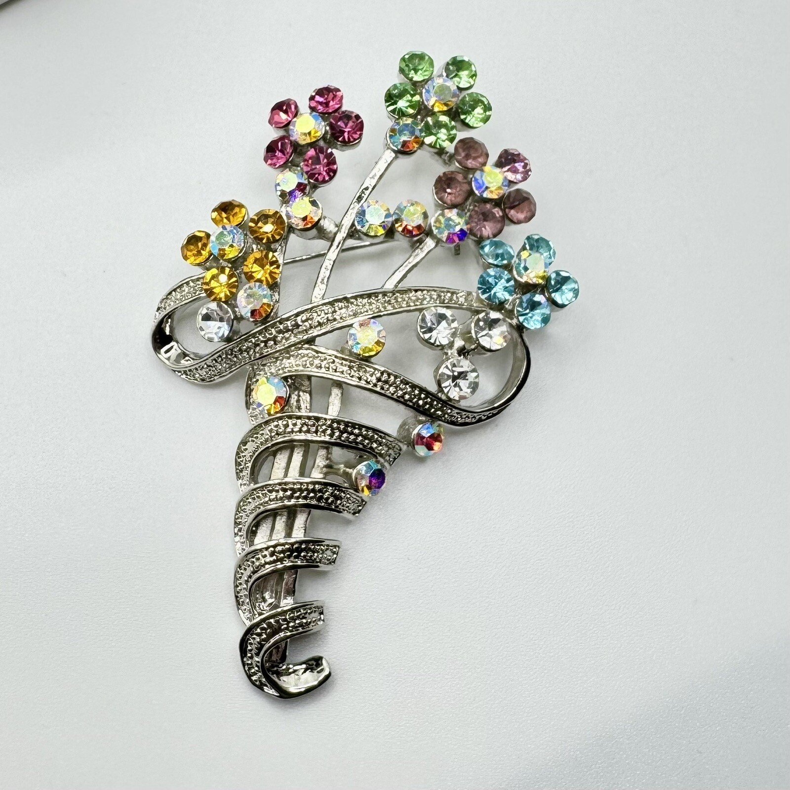 VTG Brooch Multicolor Rhinestones Flower Bouquet Silvertone Pin Unbranded