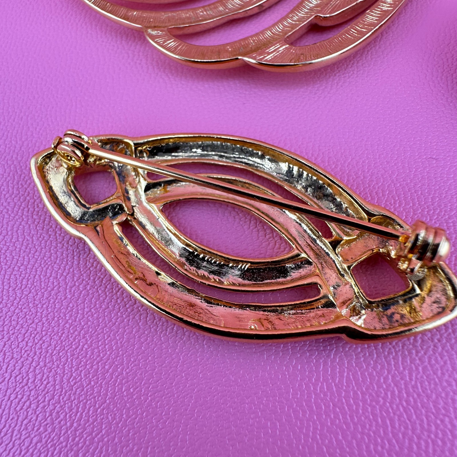 Vintage Brooch Lot Shiny Gold Tone 1990s Open Work Metal Oval Leaf Monet 1990s