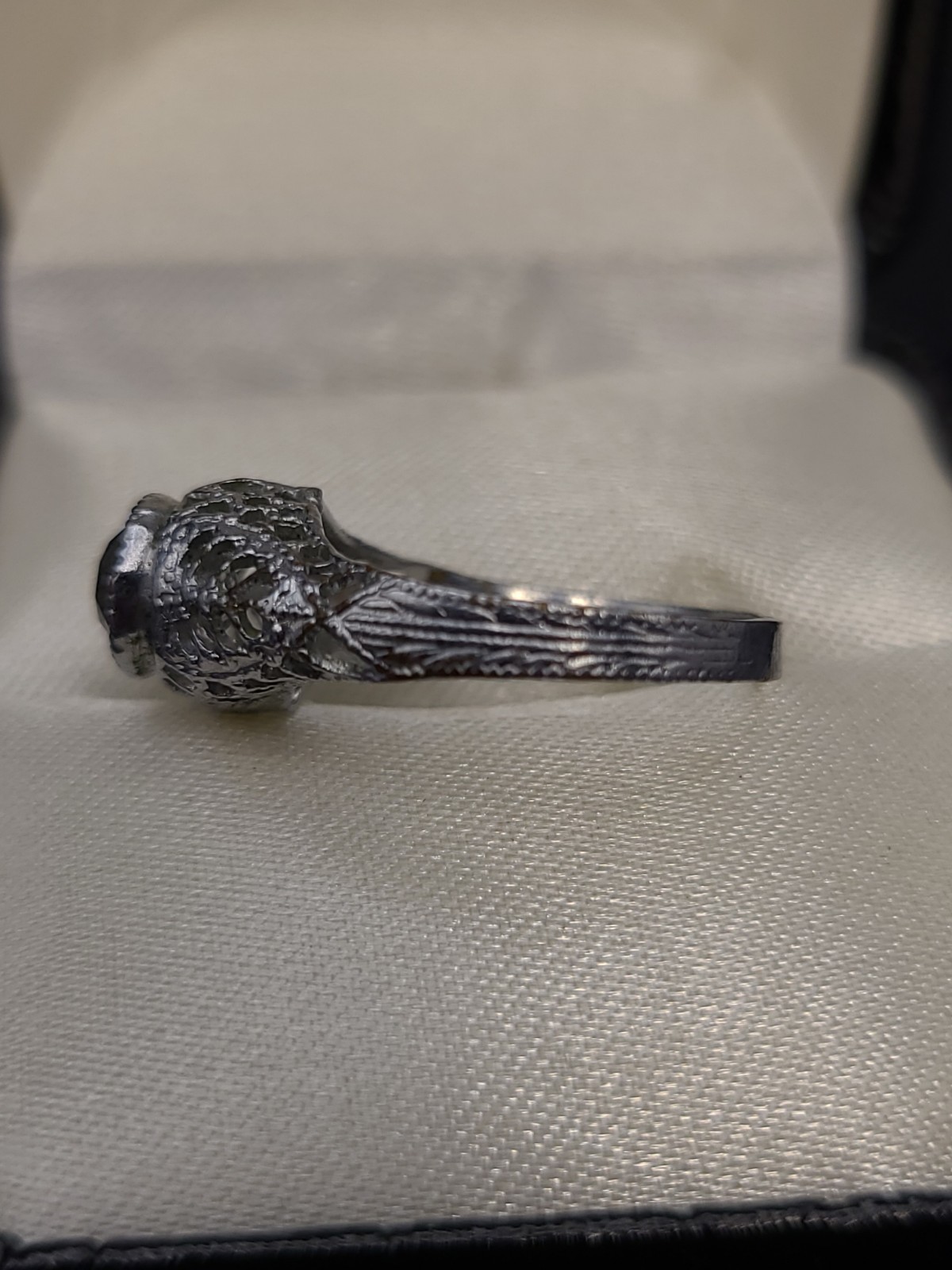 Antique / Vintage Art Deco Filigree Ring Clear Glass Stone Size 6.5 Silver Tone