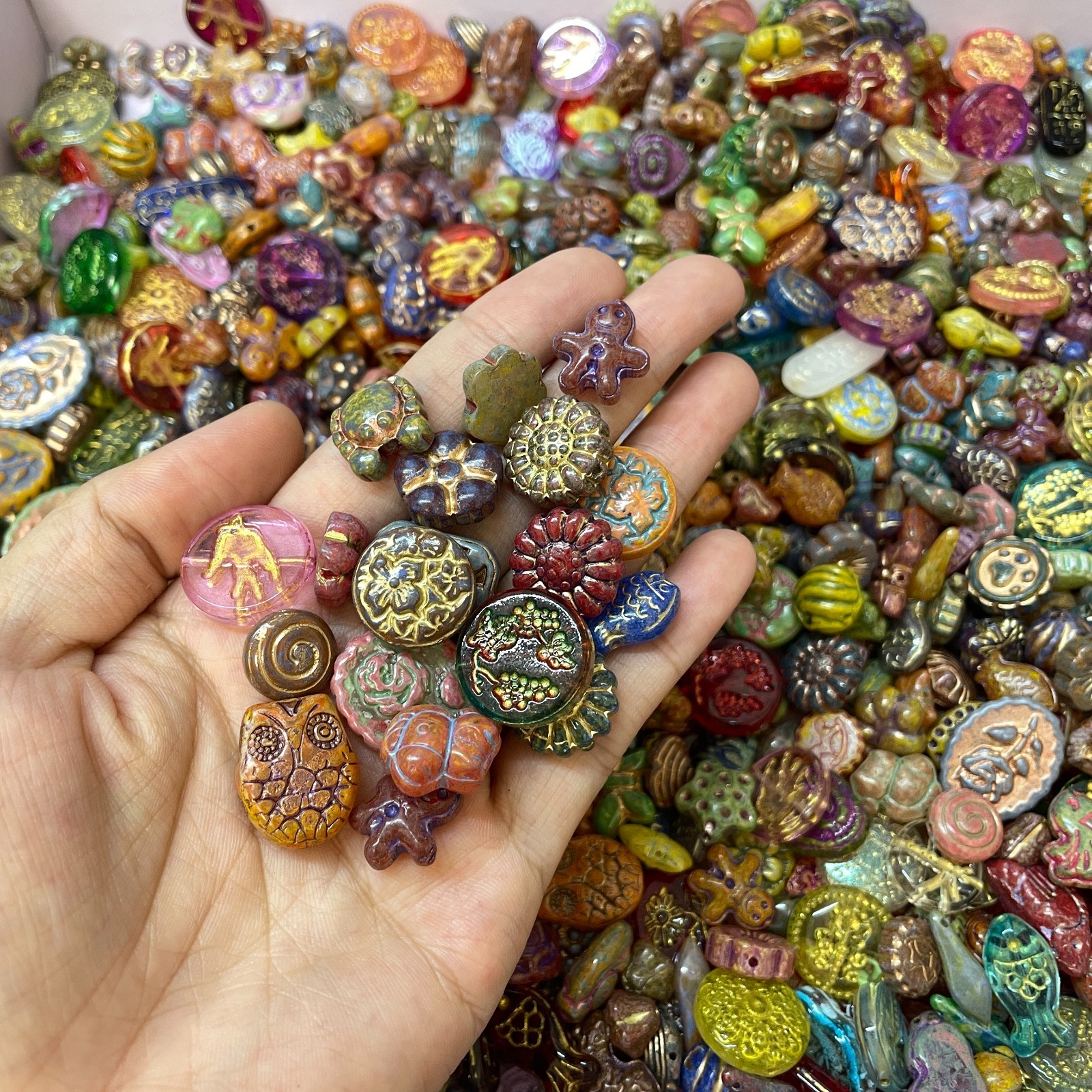 Vintag Styley Bulk Jewelry glass bead Lot ALL Brand New Untested Mix Match