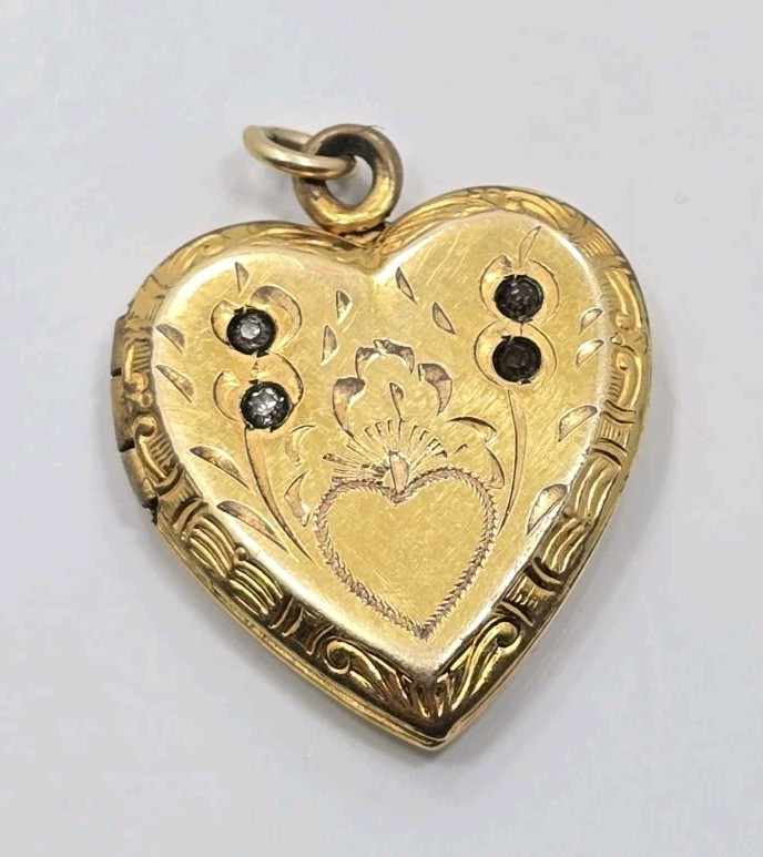 Beautiful Vintage Yellow Gold Filled Heart Rhinestone Locket Charm Pendant