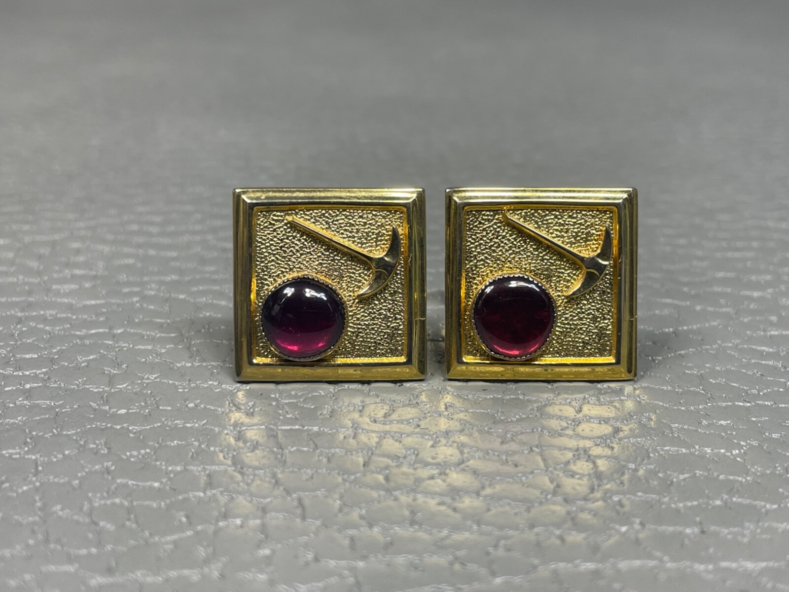 Vintage Purple Stone Yellow Gold Plated Cuff Links