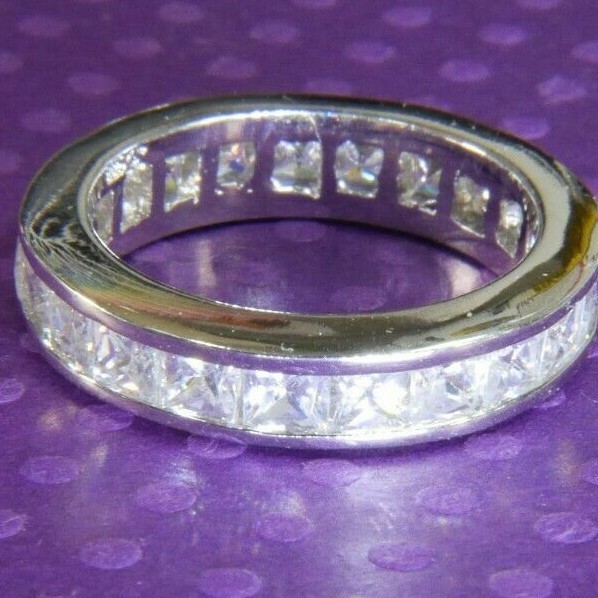 White Quartz .925 Sterling Silver 3/16″ Eternity Estate Wedding Band Ring size 6