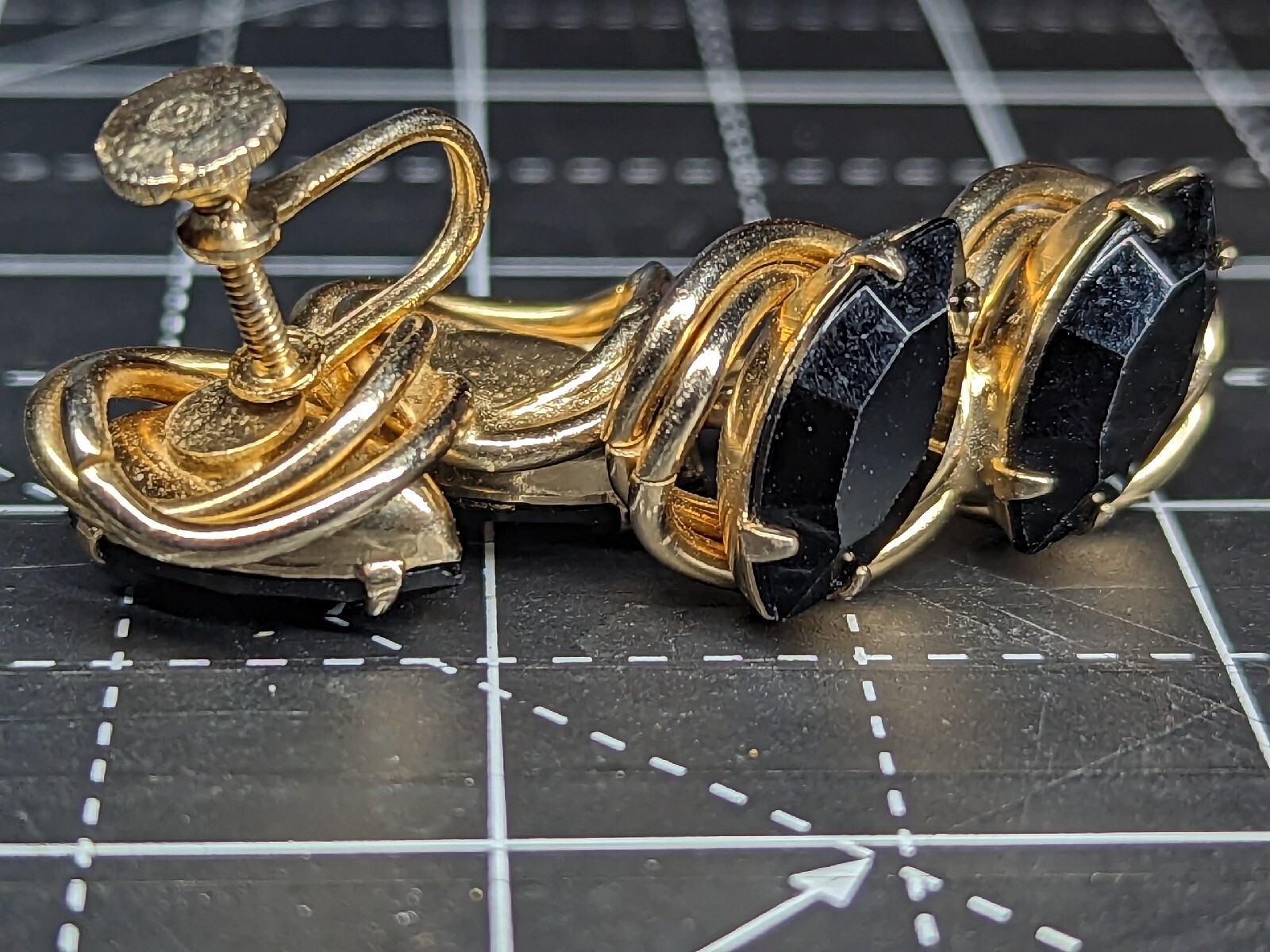 Screw On Earrings Unsigned – Black Stones Set – 1960s Style USA Seller
