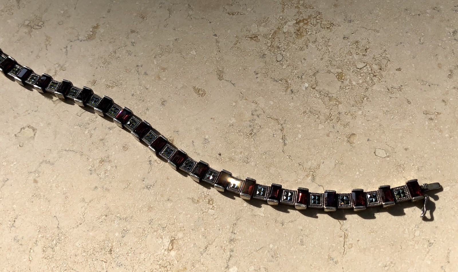 ❤️✨VINTAGE Sterling Silver EMERALD CUT GARNET & MARCASITE ESTATE Tennis Bracelet
