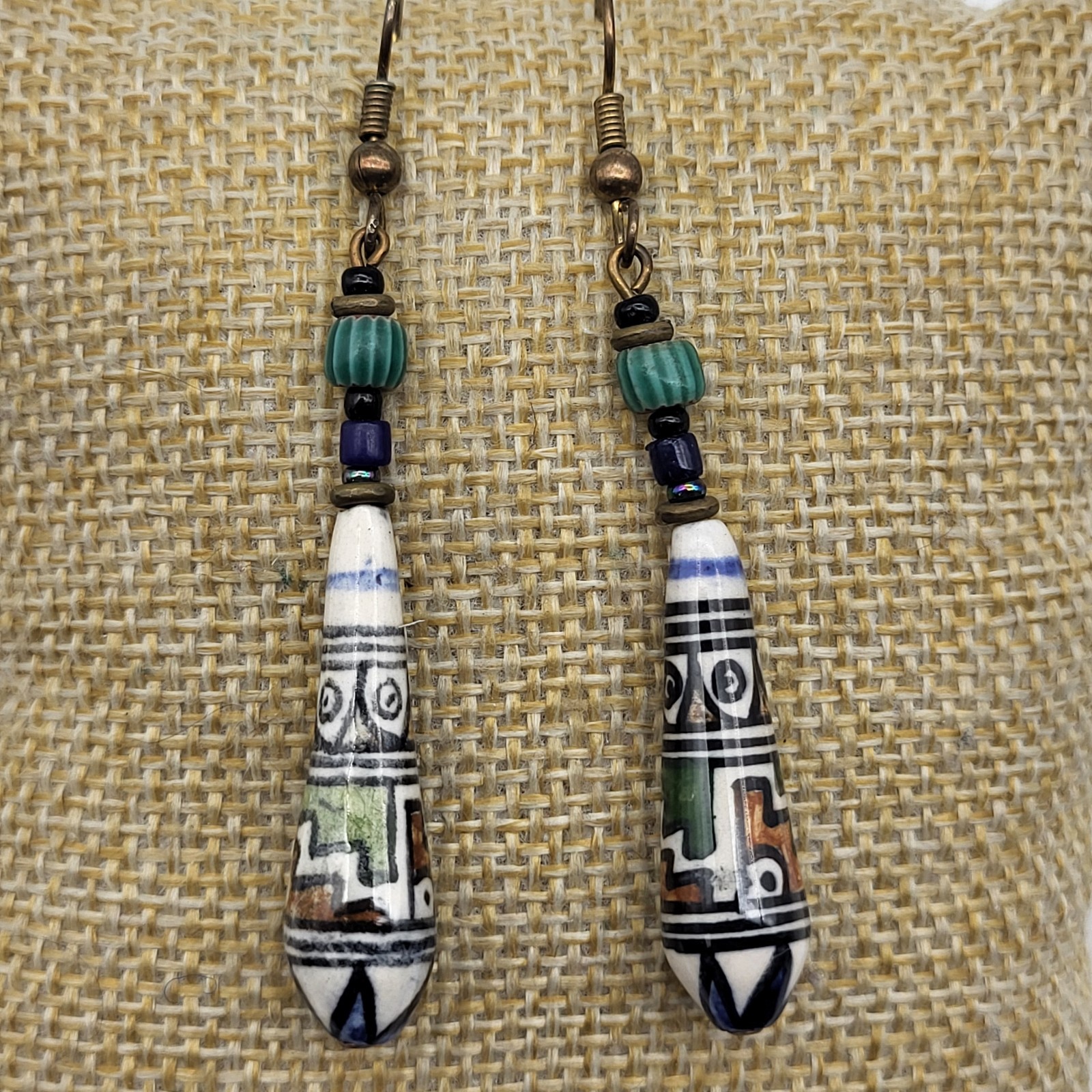 Beautiful vintage Boho Tribal beaded elongated dangle earrings Southwest