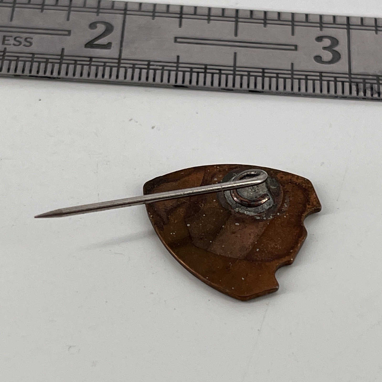 Vtg Military Lapel Pin Enamel Crest & Arrow Heads?