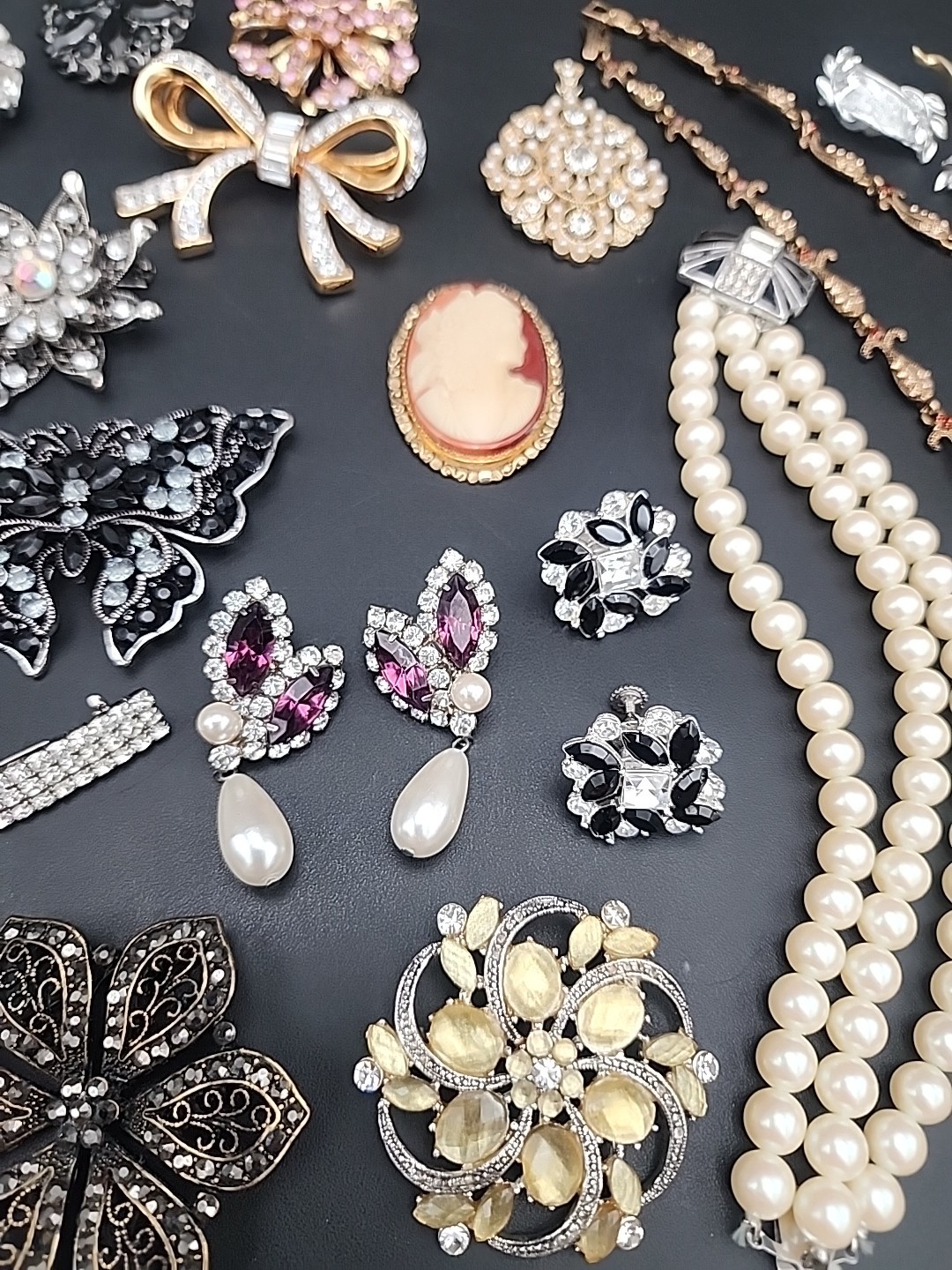 Vtg Costume Jewelry Lot Rhinetones Signed & Unsigned WEISS, JULIANA? Etc