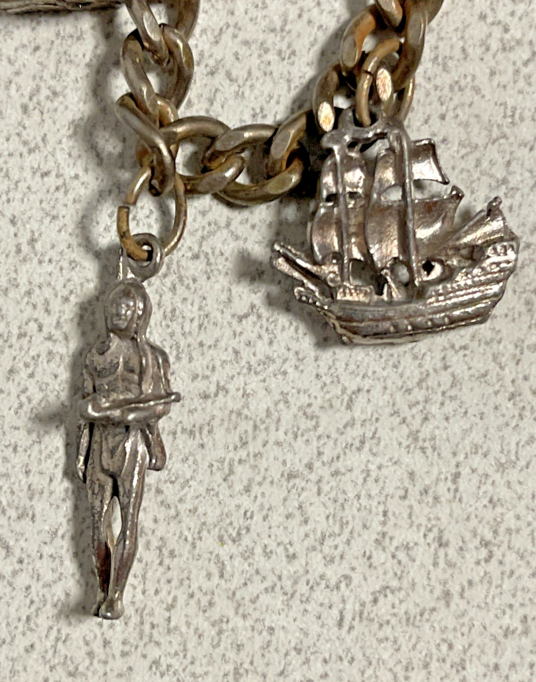 Vintage Plymouth Rock Charm Bracelet Souvenir MASS 7” pilgrim Thanksgiving