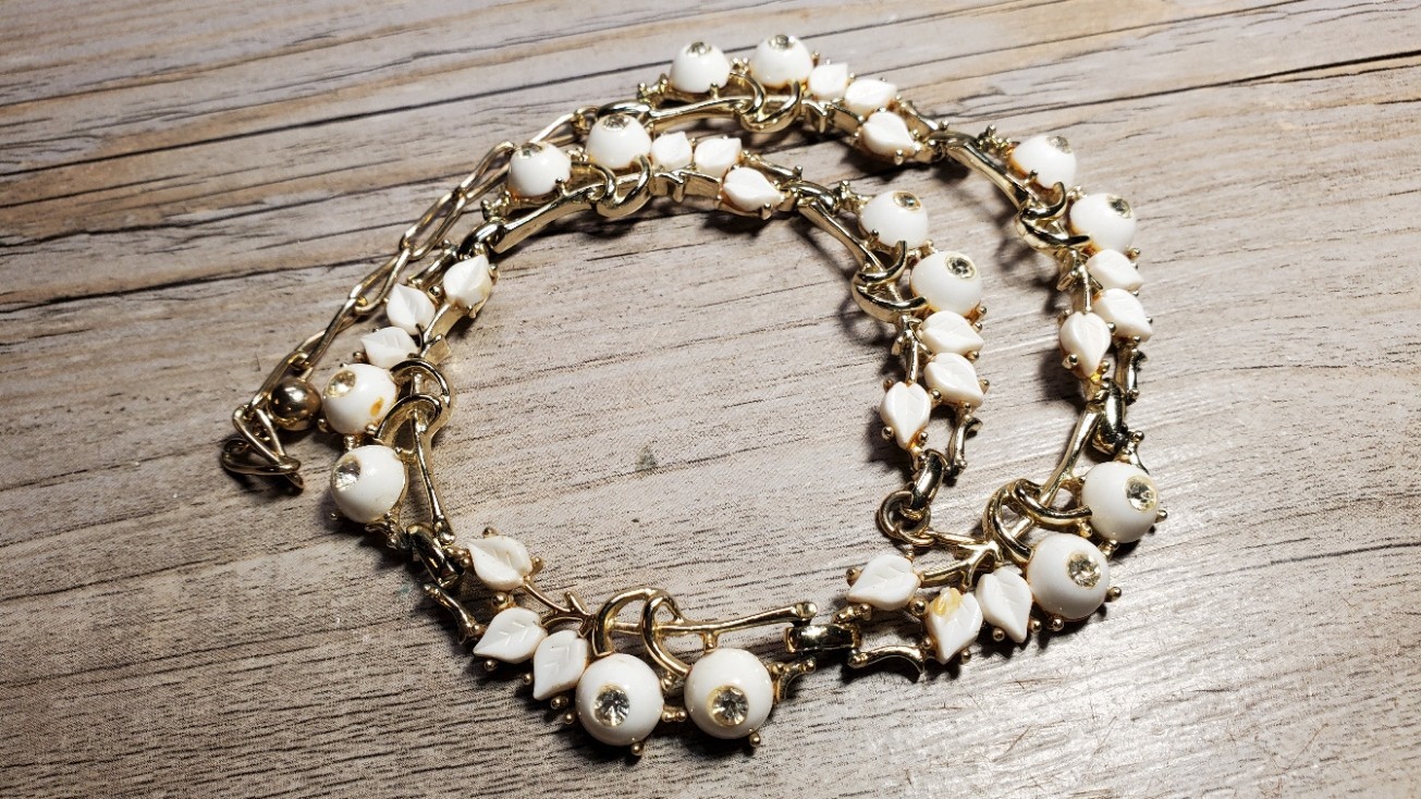 Kramer 1950’s White Milk Glass Cabochon & Rhinestone Choker Necklace