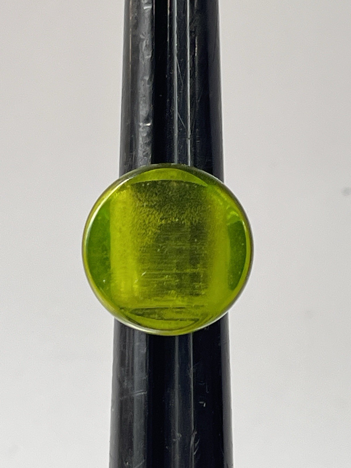 Vintage Size 7 Lucite Ring Chunky Statement Crystal Green HIGH Flat Top Unisex