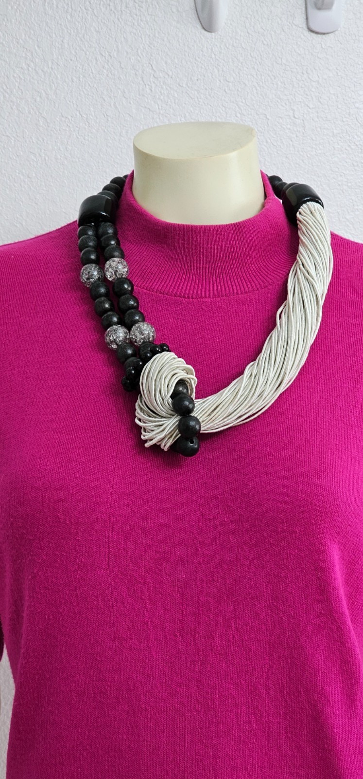 GERDA LYNGGAARD MONIES Vintage necklace unique statement pc. white & black