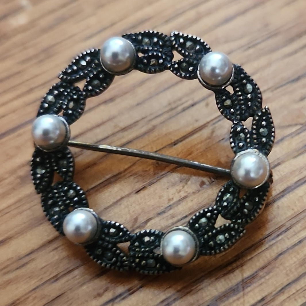 Signed Vintage Sterling Silver Round Wreath Brooch Pin, White Pearl & Marcasite