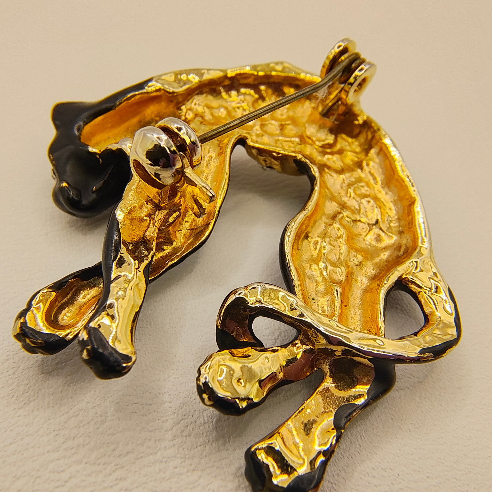 Vintage Black Panther Brooch Pin Enamel Gold Tone White Rhinestone Puma Jaguar