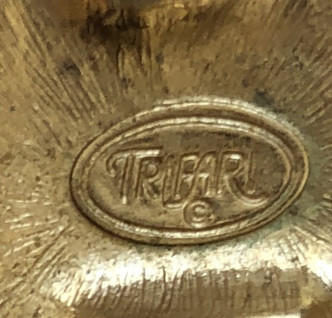 Vintage Trifari Oval Clip-On Earrings