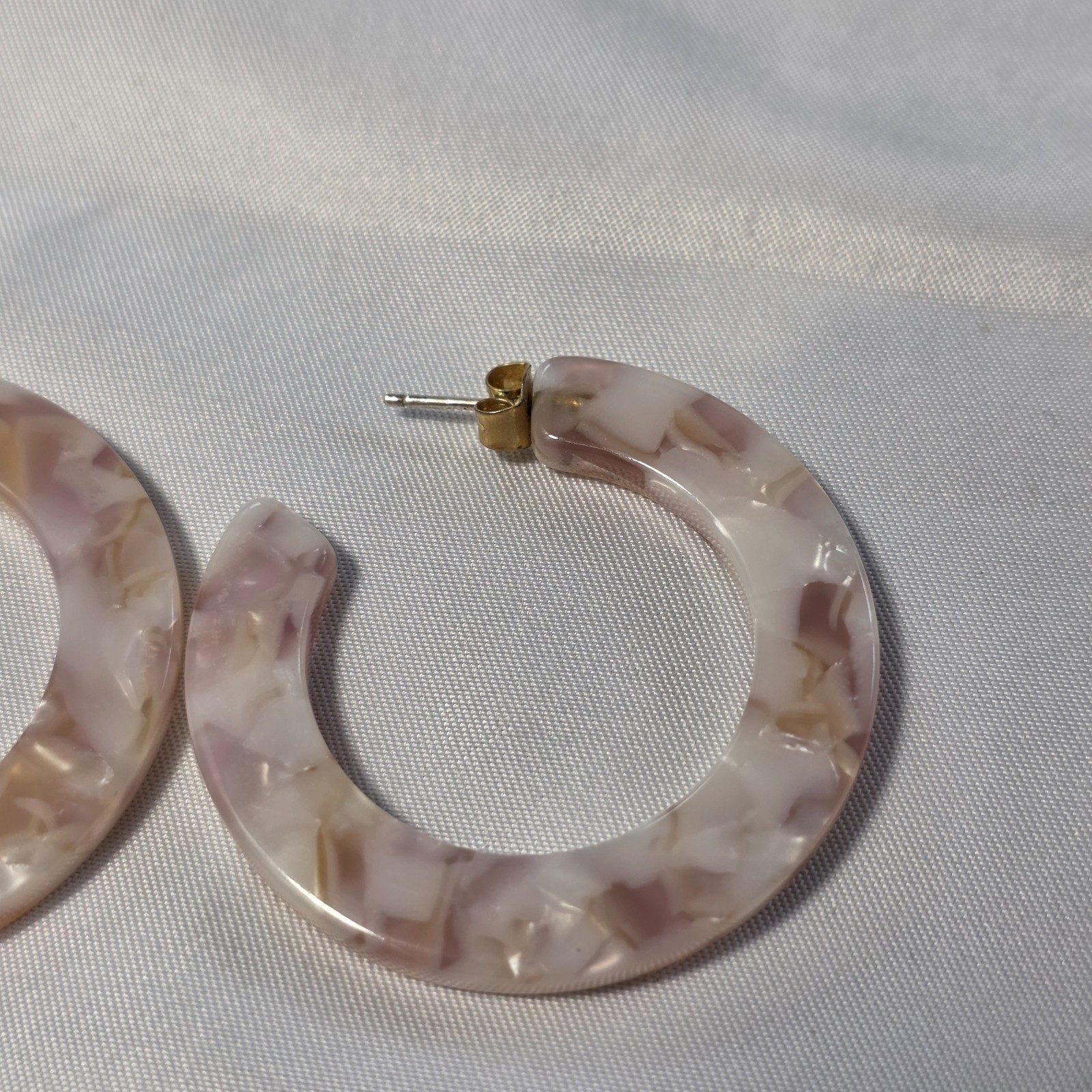 Acrylic Resin C-Shaped Hoop Earrings White and Lavender Polished Tortoise Shell