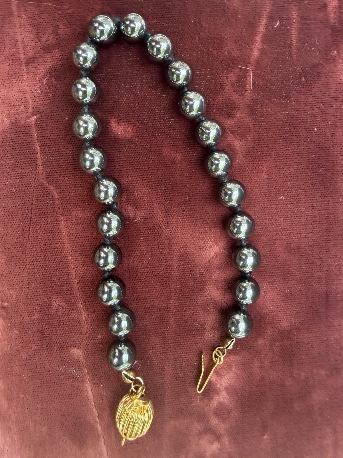 Hand knotted hematite bracelet Hook Clasp Ball/Bead Chain