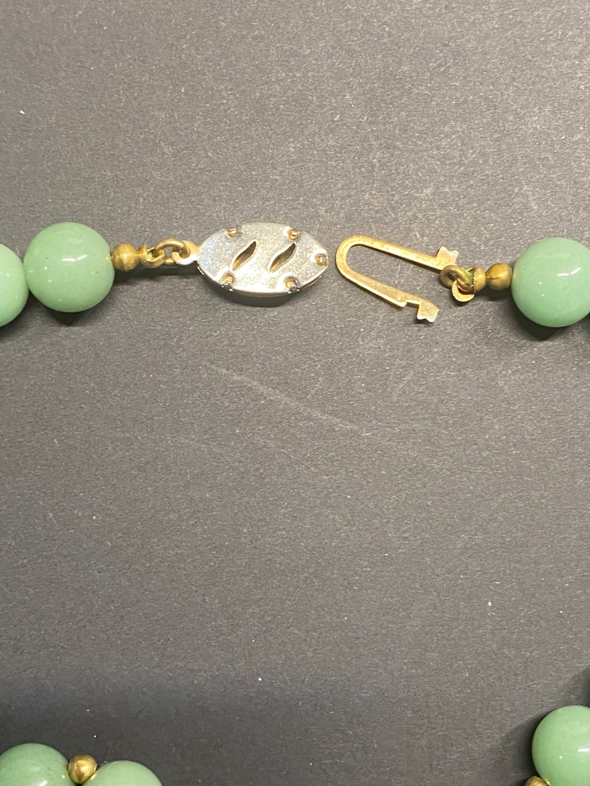 VTG Jade bead and carved nephrite beads,and cloisonne necklace