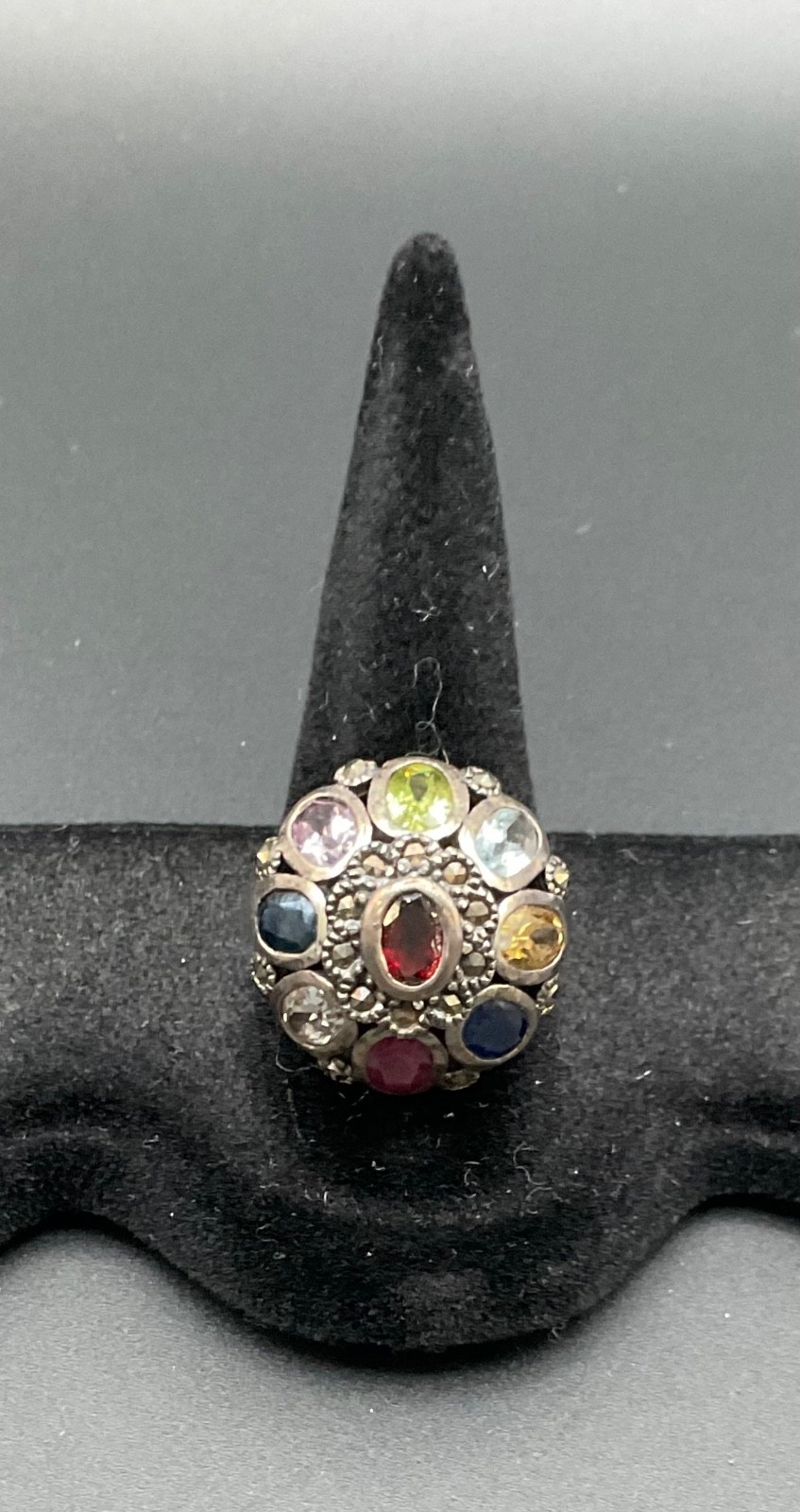 Sterling silver vintage Navaratna princess ring size 9 Thailand multi stone