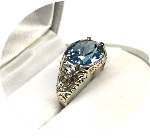 Estate – LONDON BLUE Blue Topaz Ring – Solid 14K Yellow Gold – Sz 6.75…