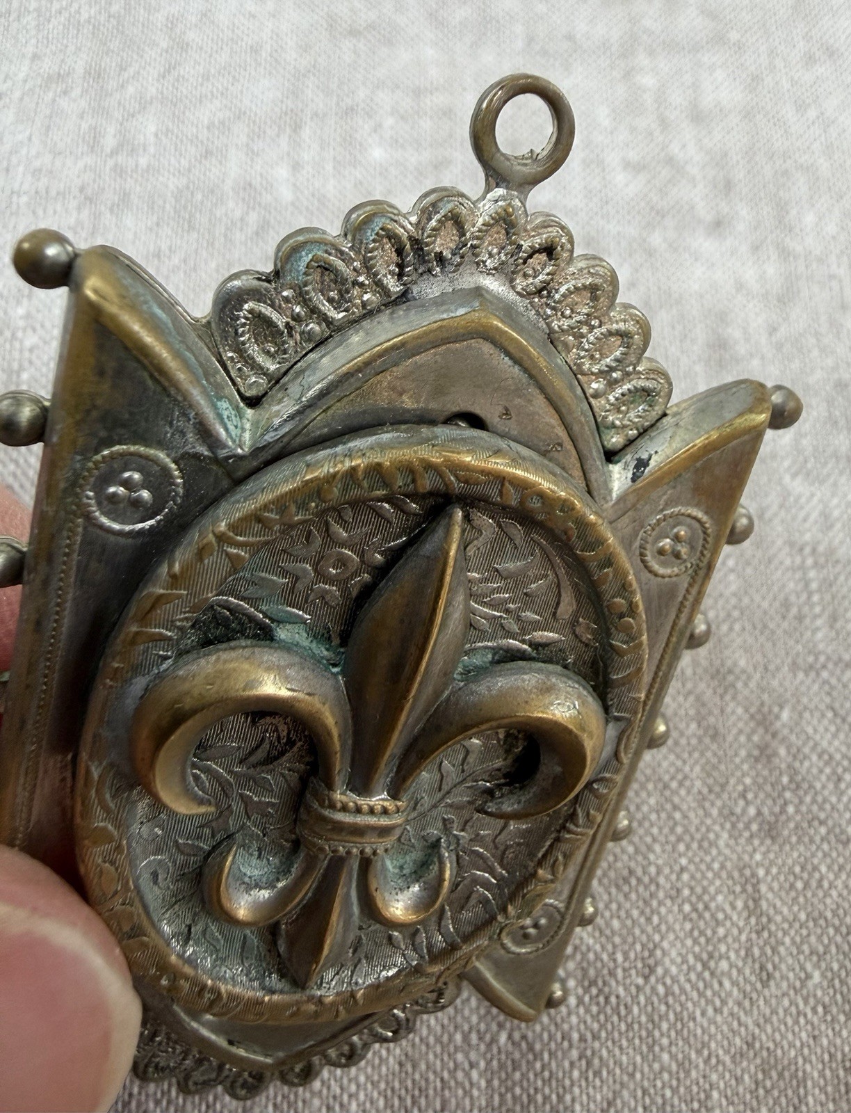 Vtg Victorian Style Fleur De Lis Pendant Statement Dress/Sash Ornament NOTES