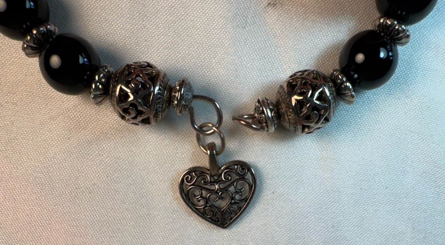 Vintage 7 Chakra Gemstone Beaded Bracelet Silver Filigree Heart Charm Onyx Boho