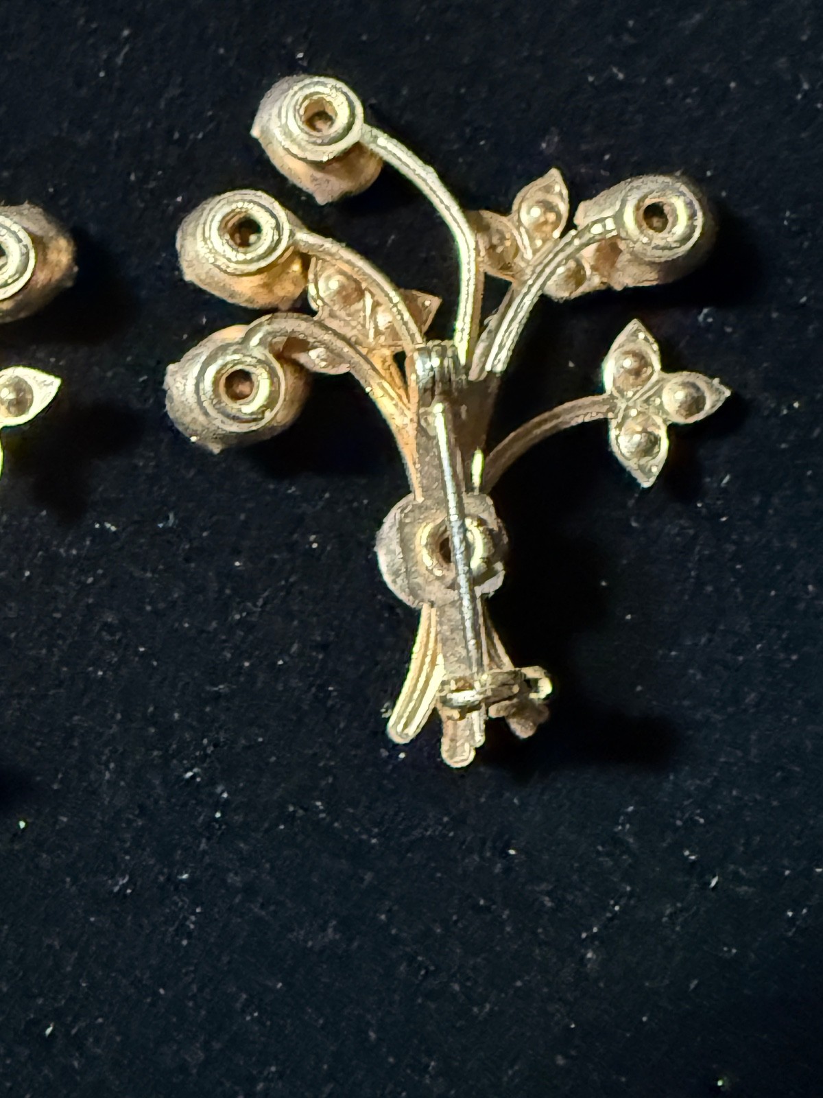 Vintage Pair Scatter Pins Flowers Emerald Green Rhinestones Gold Tone 1940s