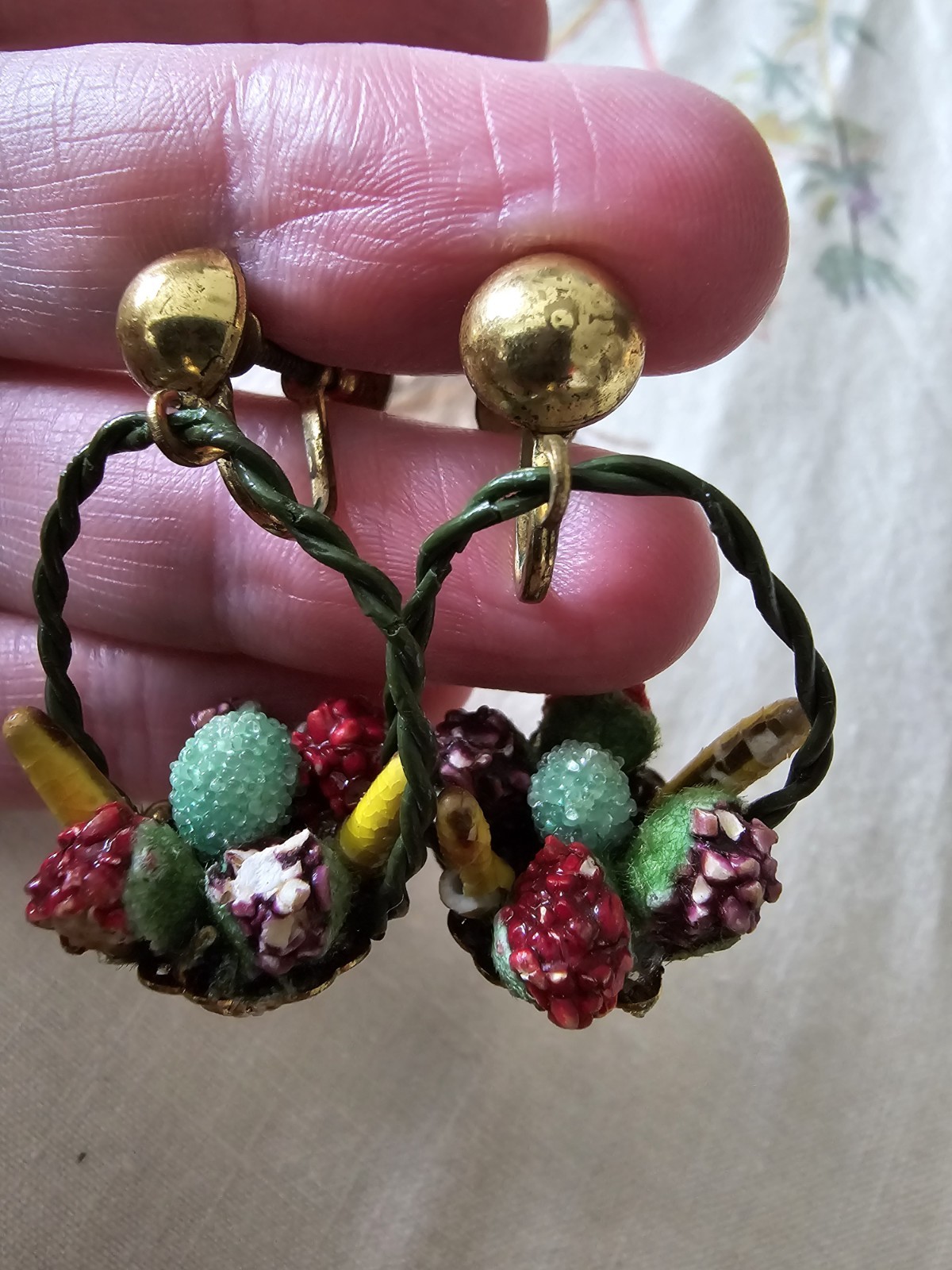 Vintage 1940s Woven Fruit Basket Earrings Screw Back Kitsch Rockabilly