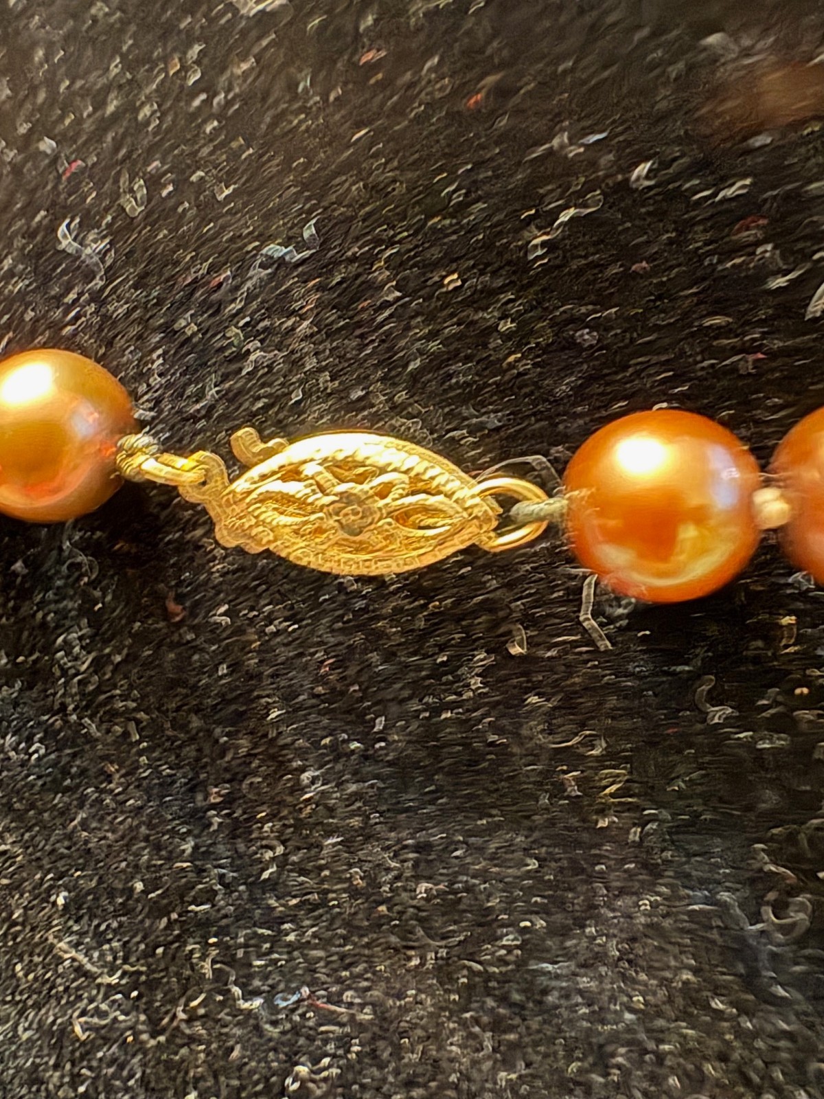 Vintage 14K Yellow Gold Clasp Bronze Freshwater knotted pearl Necklace